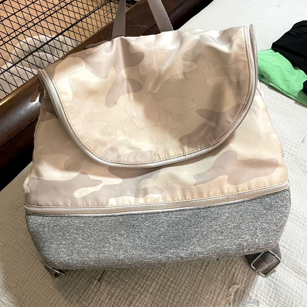 Stella & Dot Crush It Gym Bag